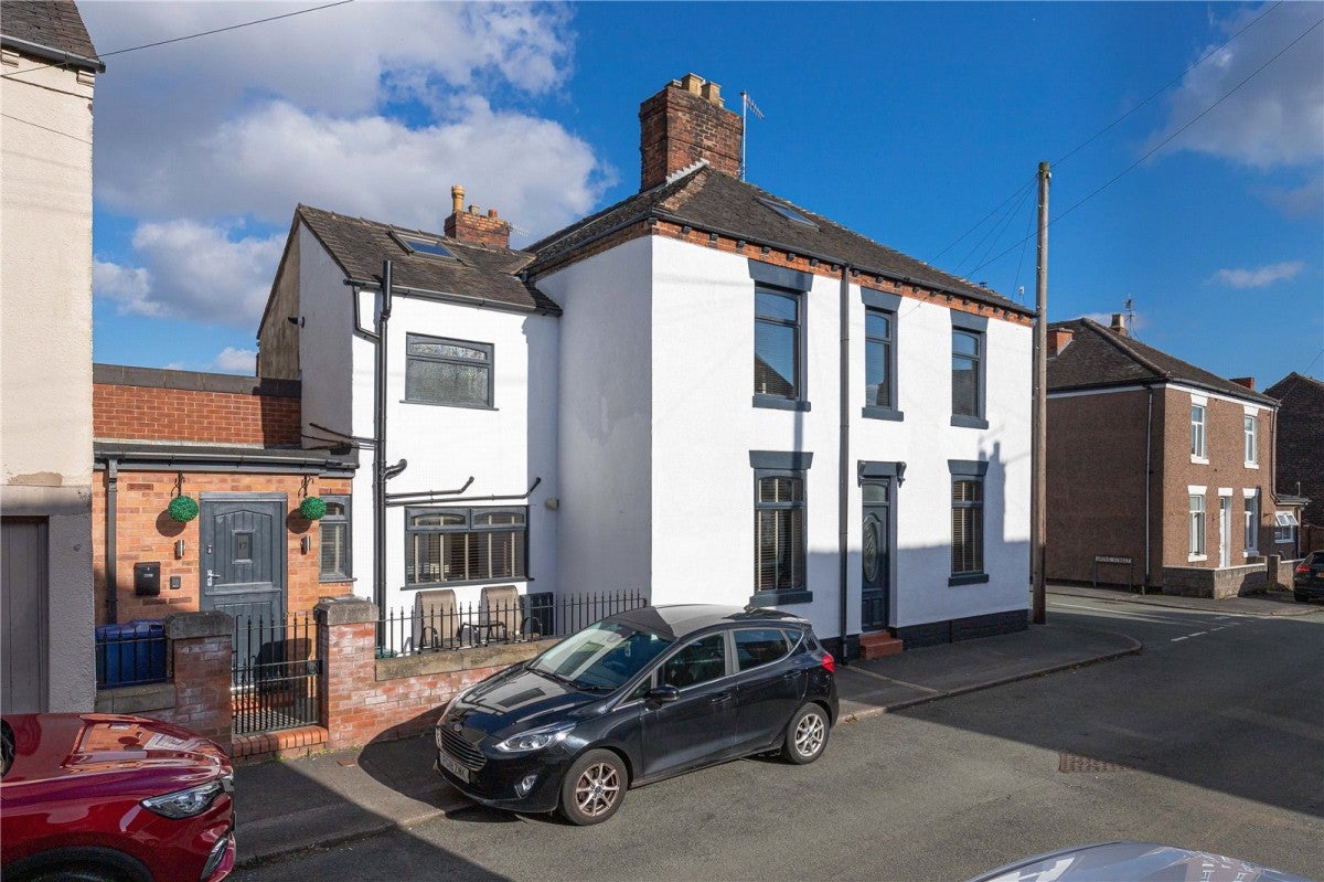 Room Audley Street in Newcastle-under-Lyme