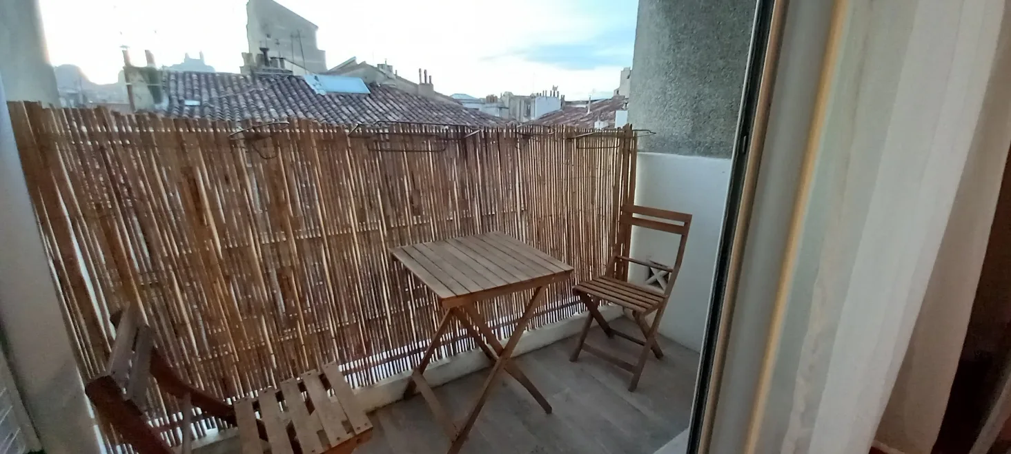 Flat Rue de Village in Marseille