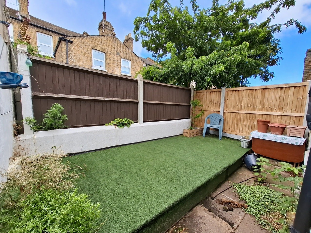 Flat Birkbeck Road in Greater London