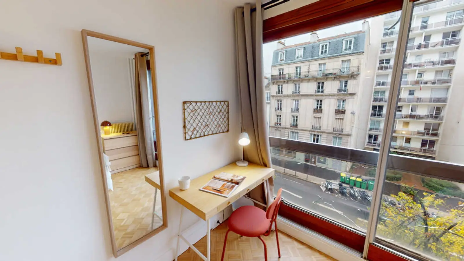 Room Rue Lecourbe in Paris
