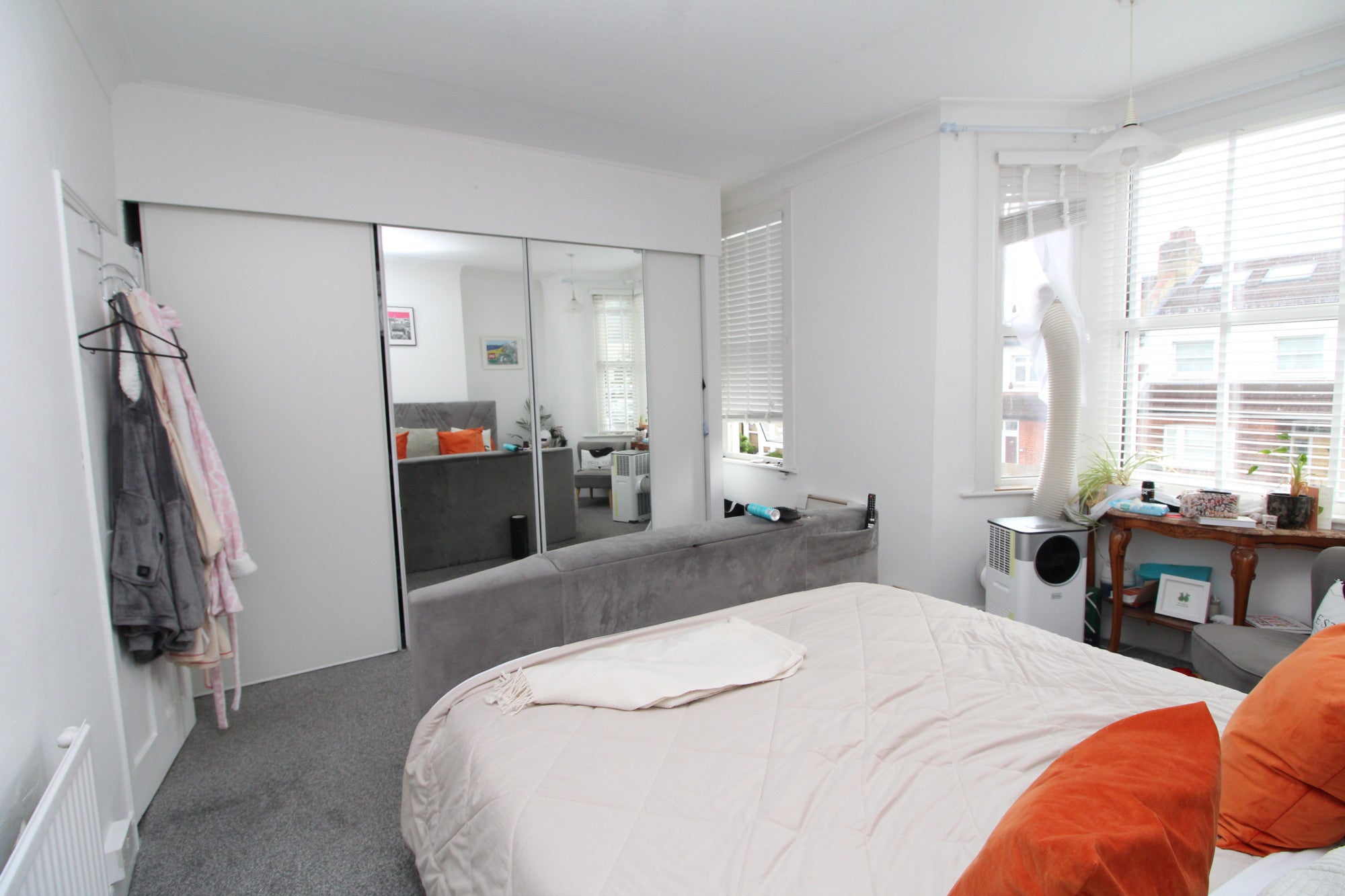 House Eddystone Road in Greater London