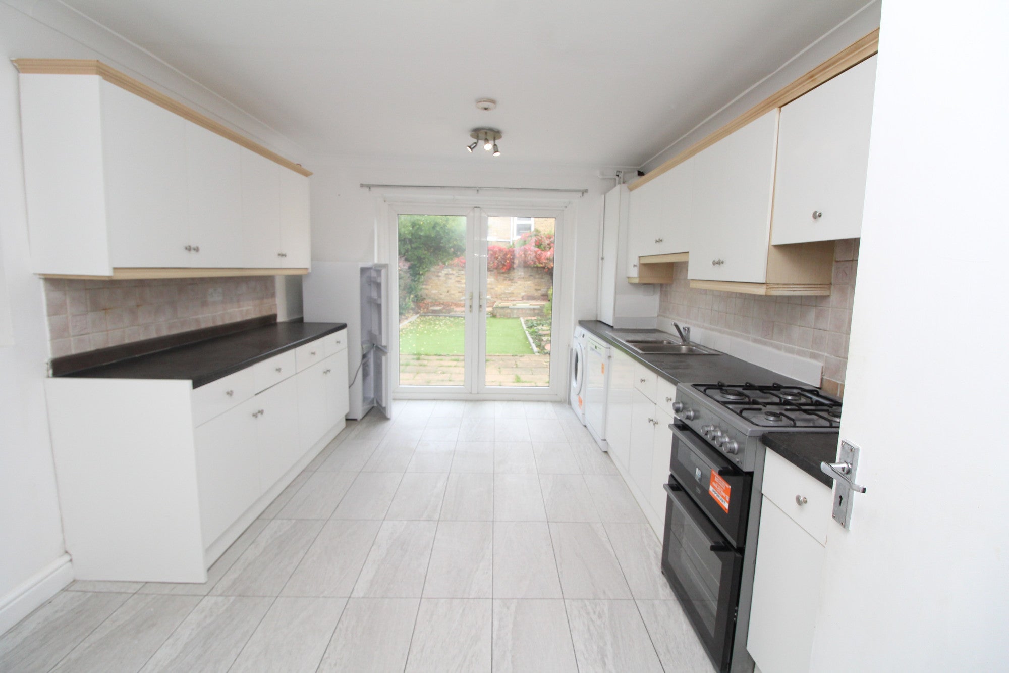 House Eddystone Road in Greater London