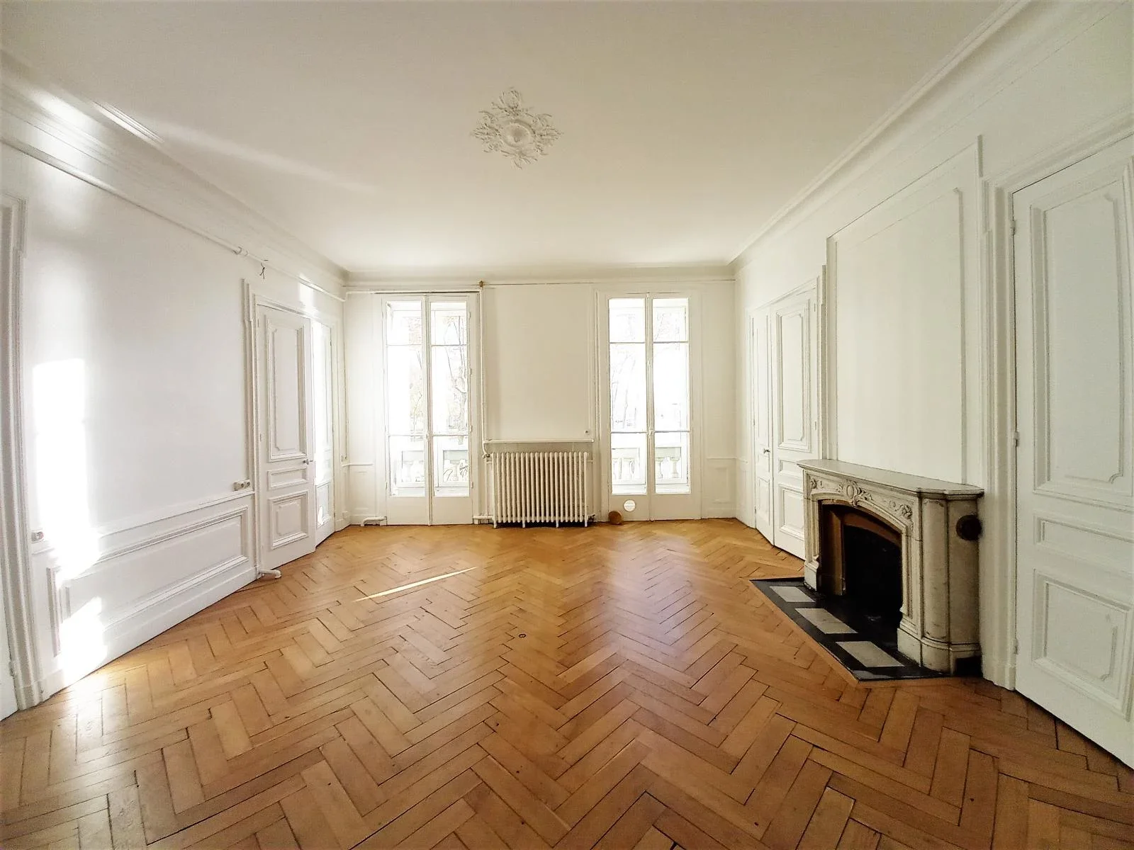 Flat Quai de Serbie in Lyon