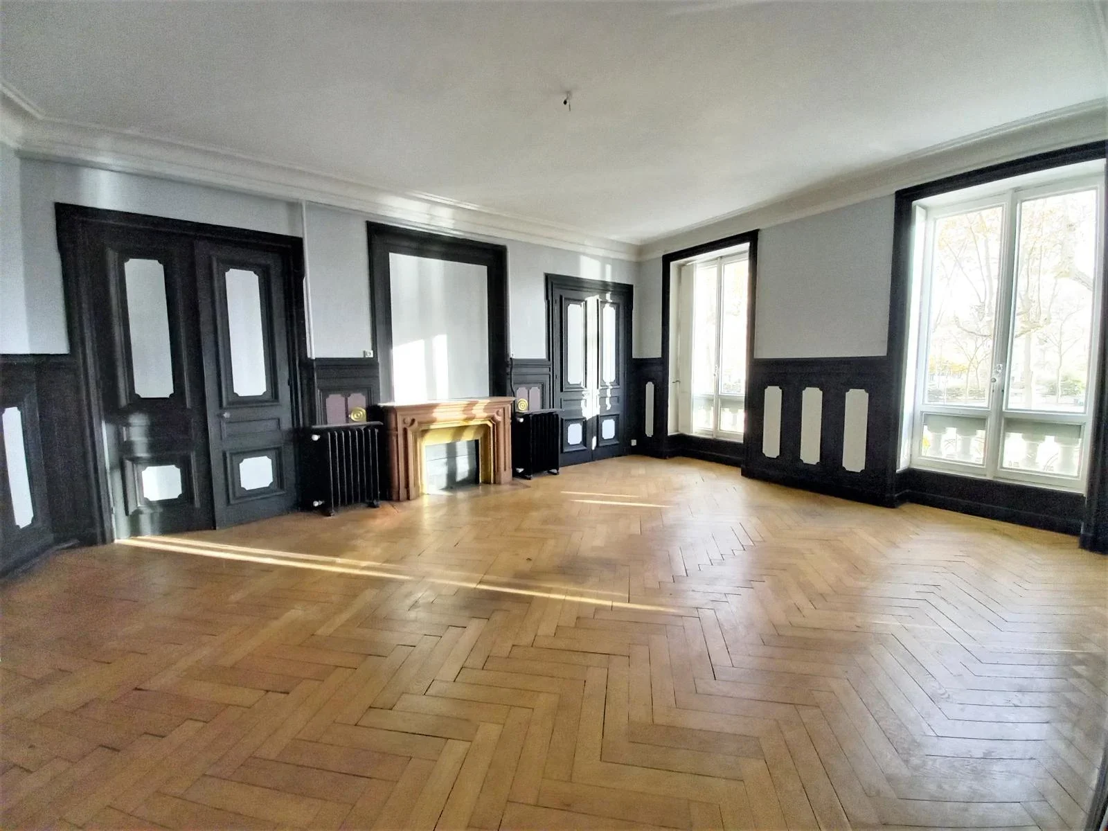 Flat Quai de Serbie in Lyon