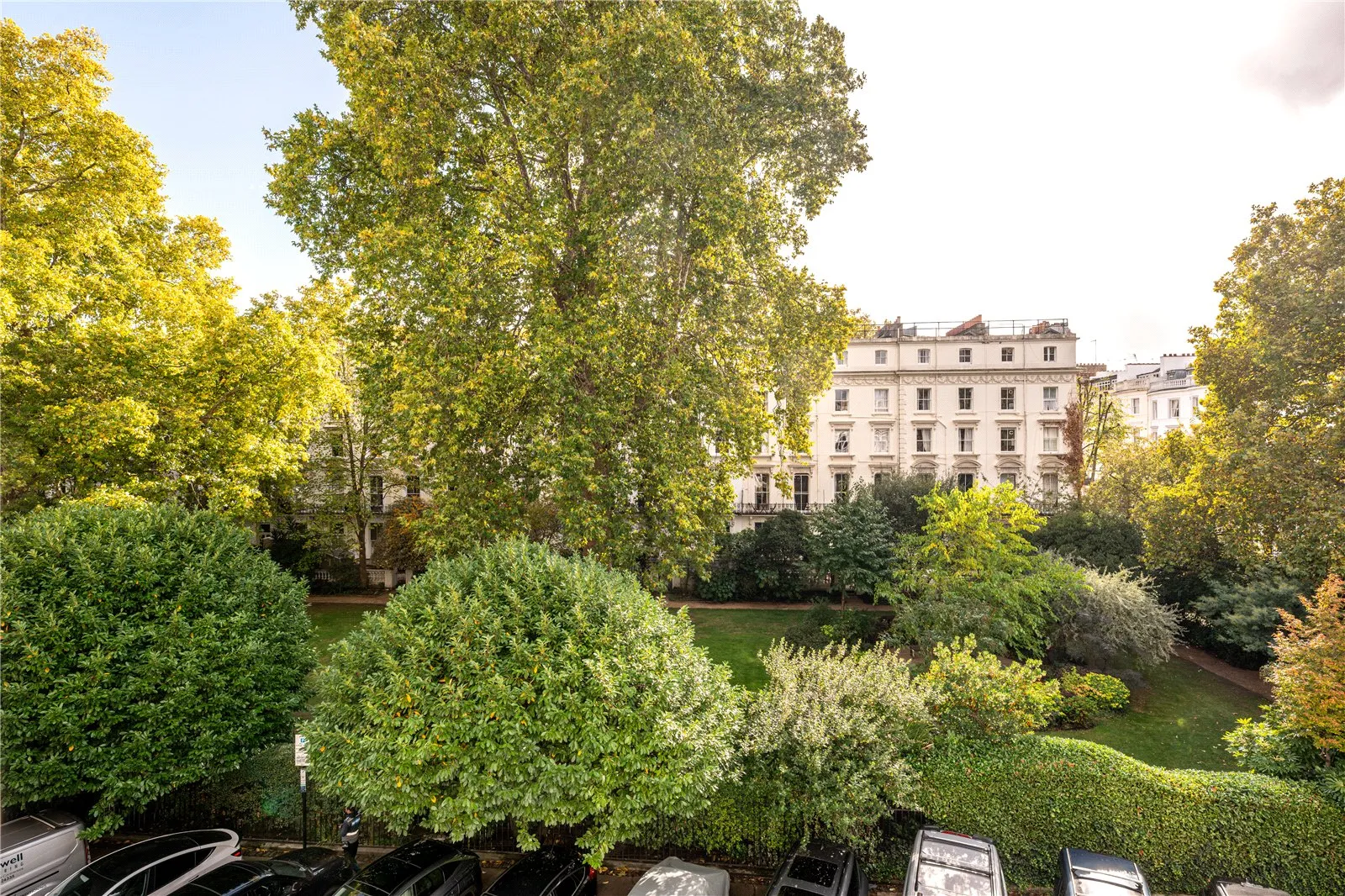 Flat Leinster Square in City of Westminster