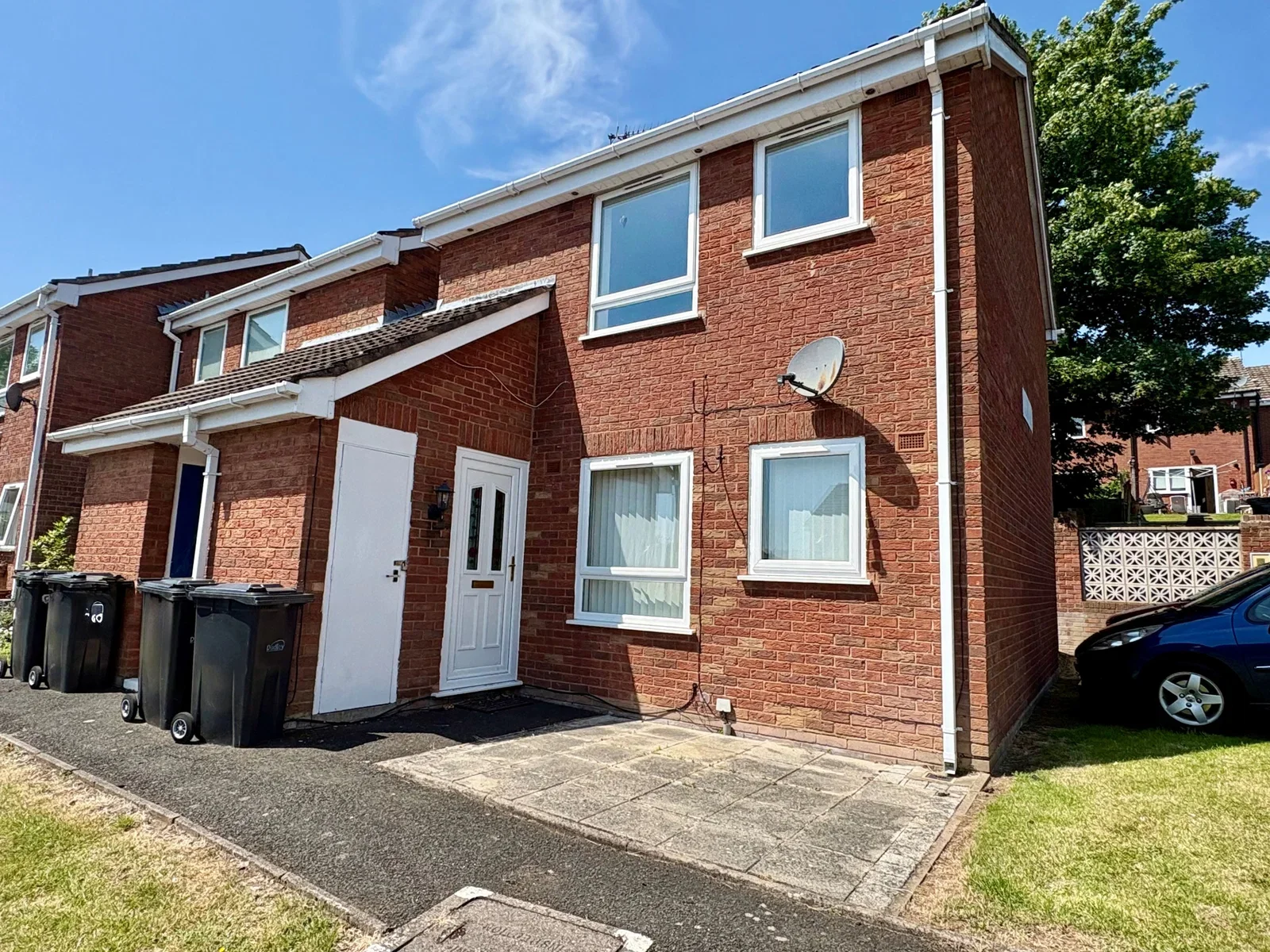 Flat Bisell Way in Brierley Hill