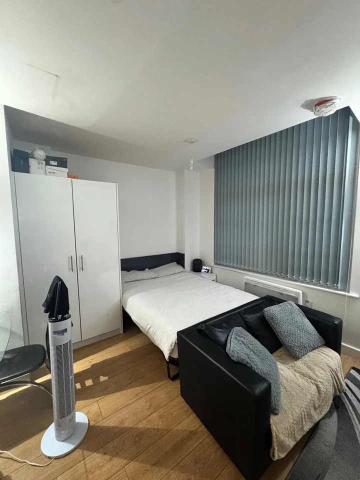 Flat East Bond Street in Leicester
