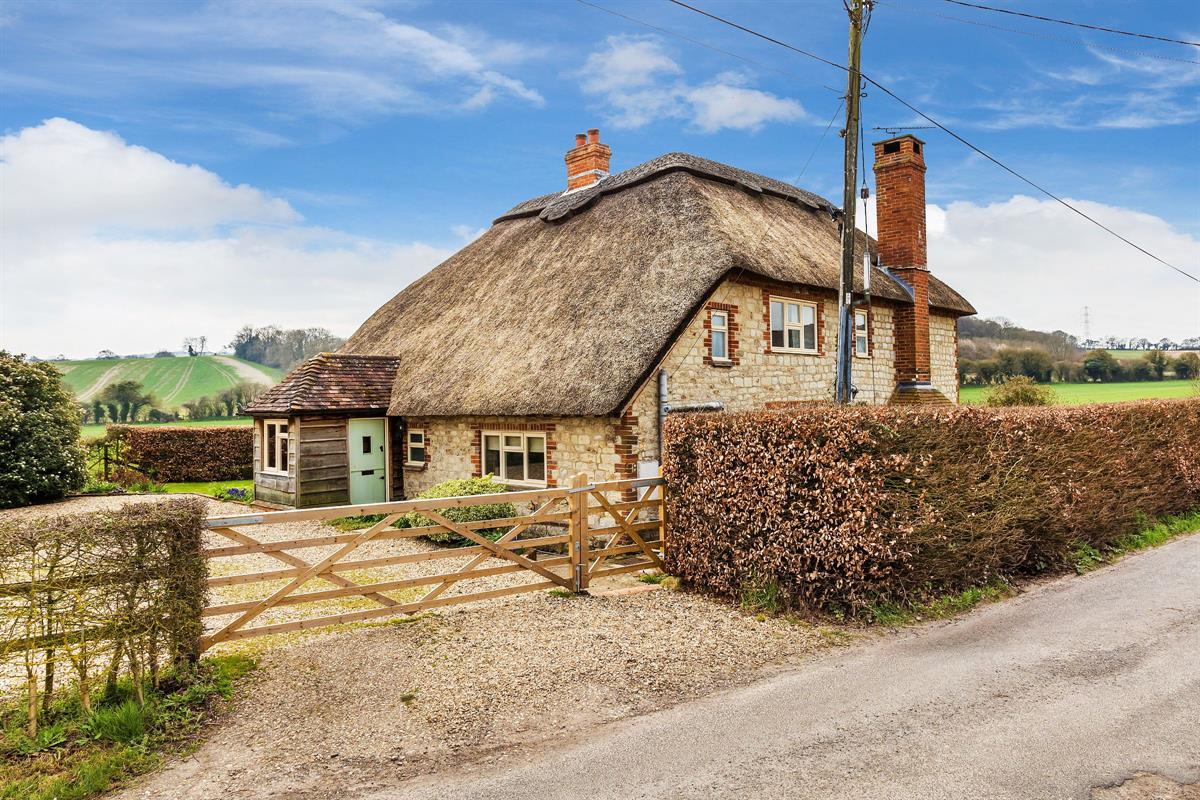 House Hall Lane in East Hampshire