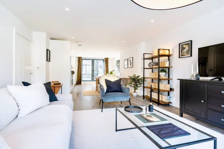 Flat King's Mews in Greater London