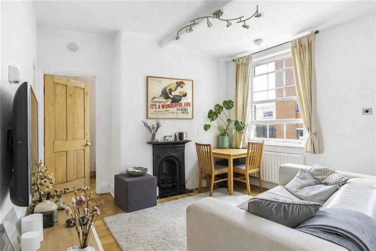 Flat Paul Street in Greater London