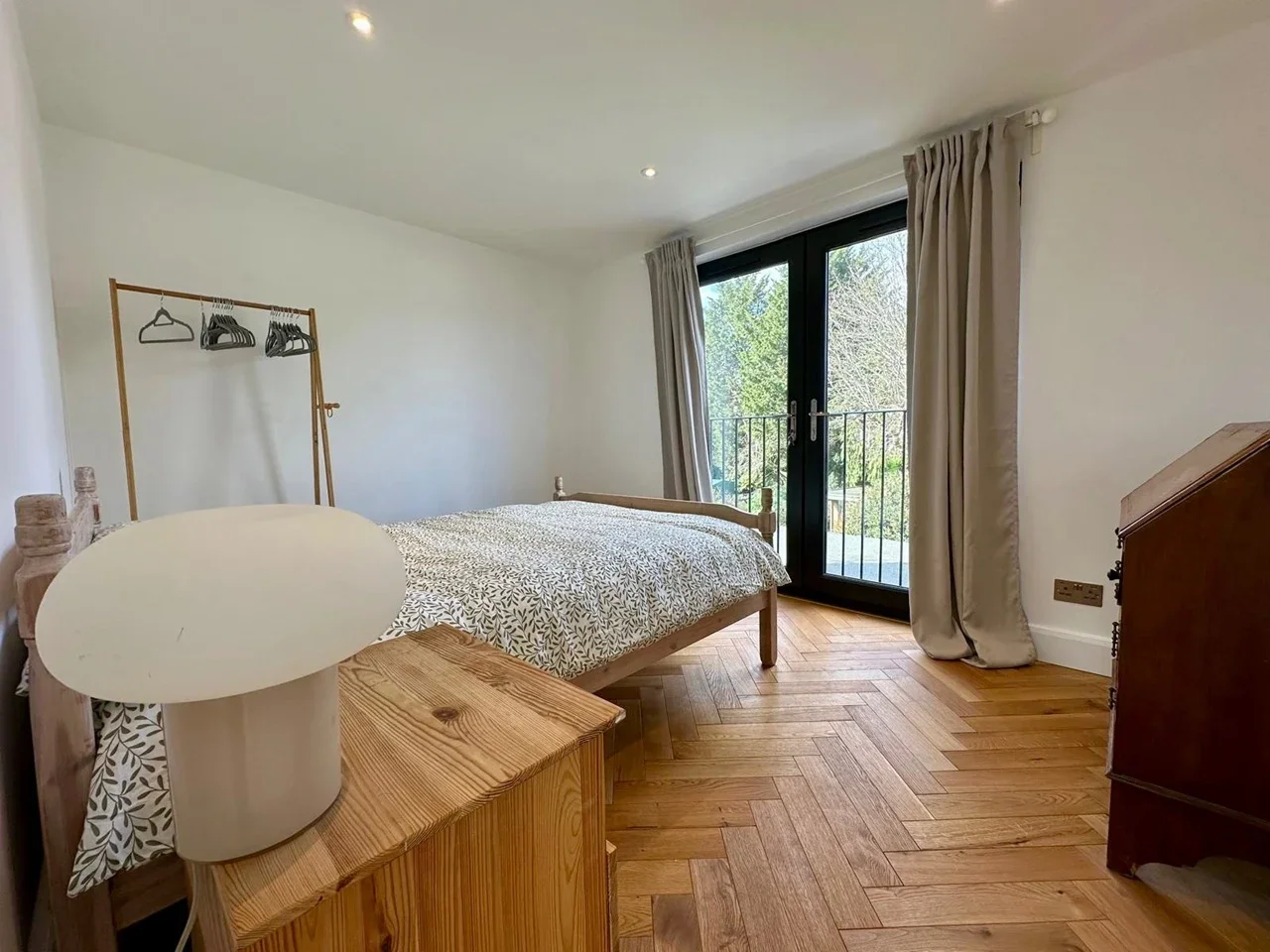 Flat Kingsmead in Greater London