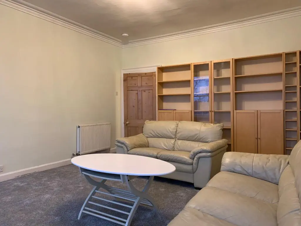 Flat Nicolson Square in City of Edinburgh
