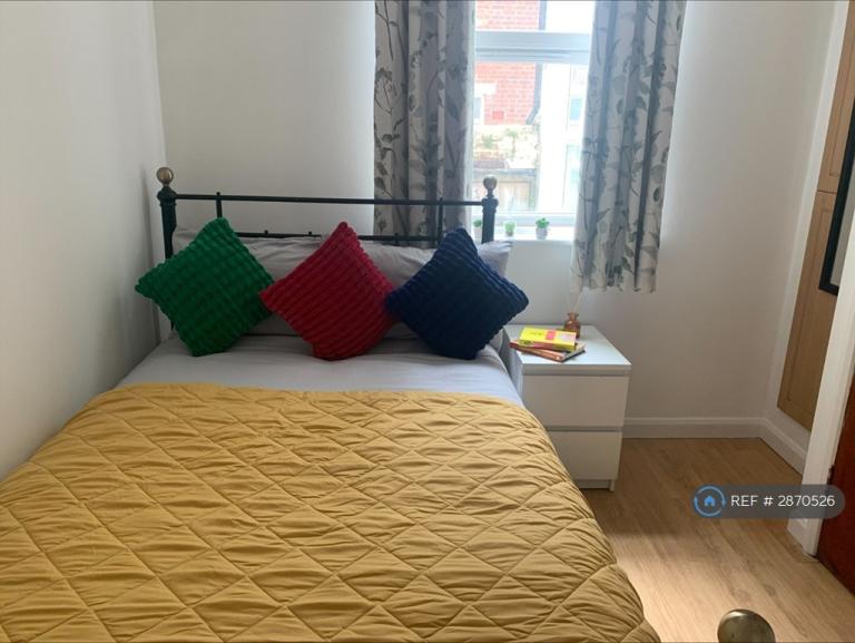 Room Paget Road in Great Yarmouth