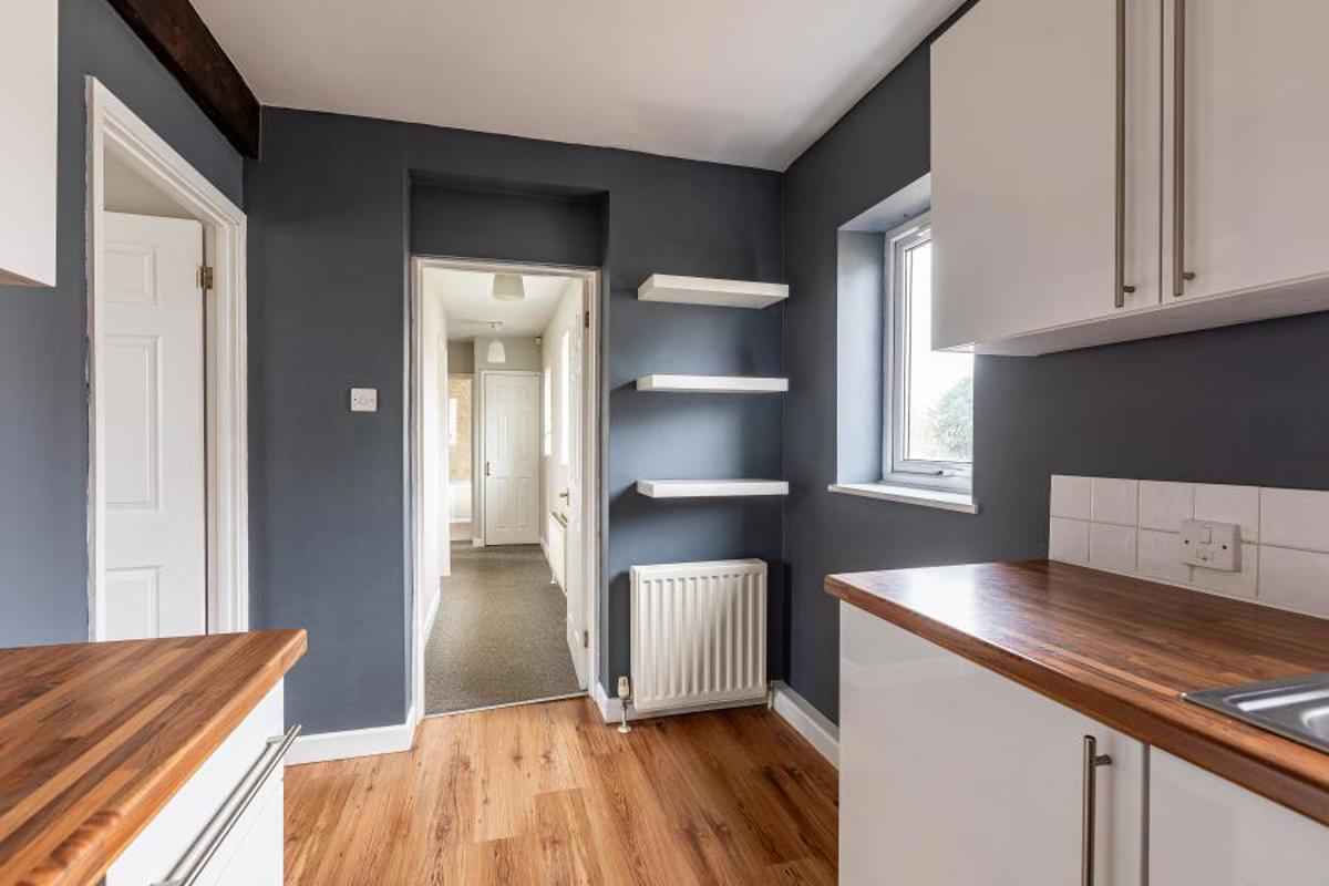 Flat Grove Leaze in Bristol