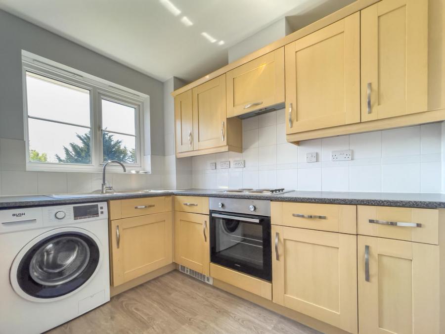 Flat Sherriff Close in Elmbridge