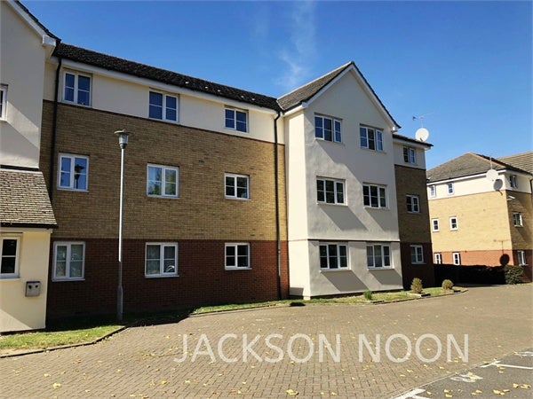 Flat Sherriff Close in Elmbridge