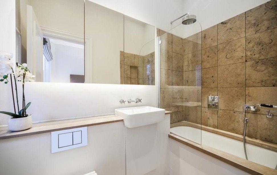Flat Sloane Gardens in Greater London