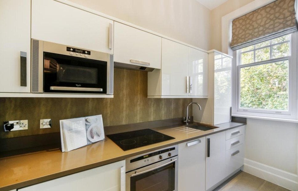 Flat Sloane Gardens in Greater London