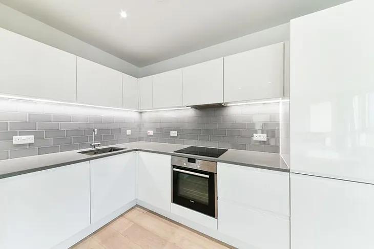 Flat Starboard Way in Greater London
