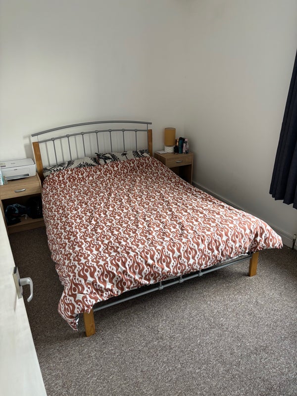 Room Wellington Street in Bradford