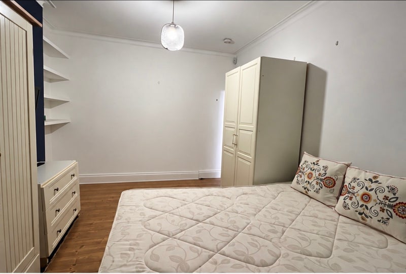 Room Broadview Road in Greater London