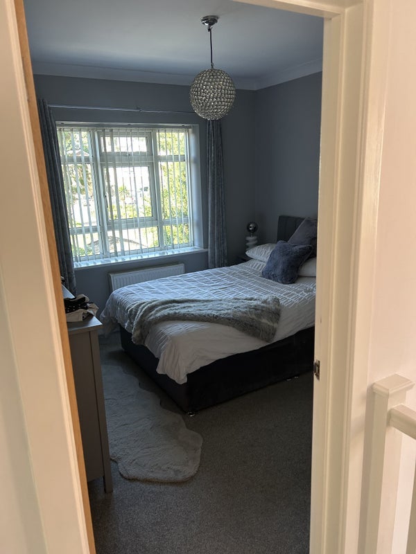 Room Guest Avenue in Poole