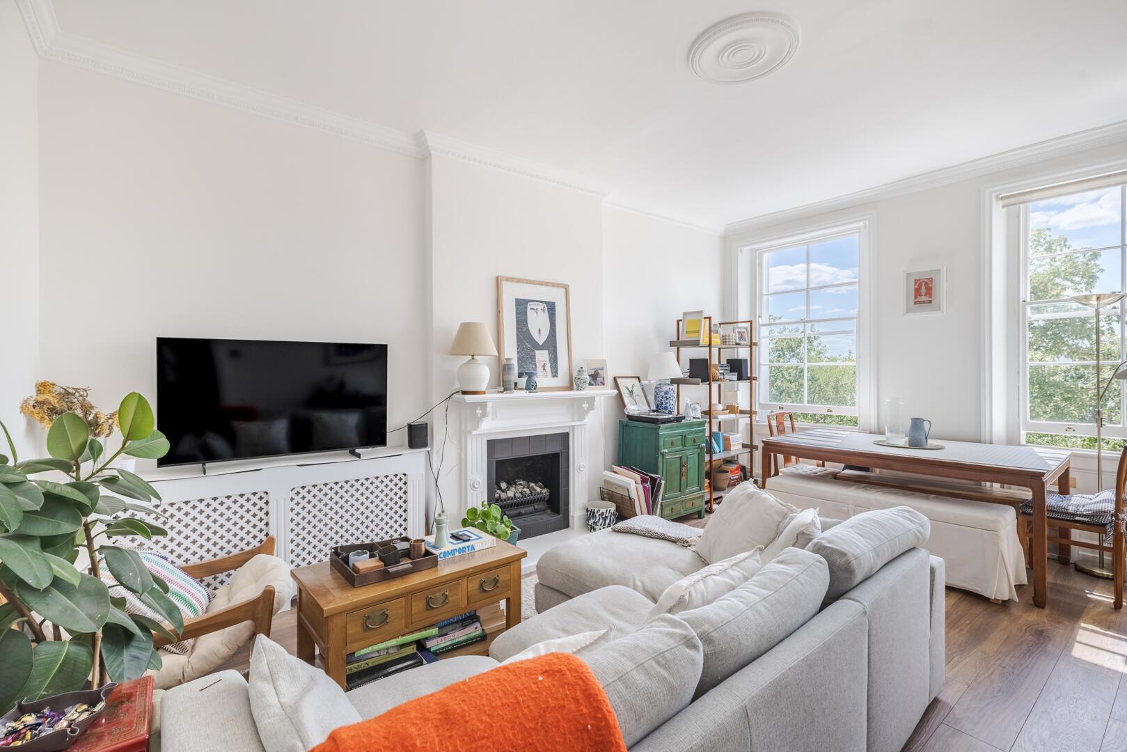 Flat Ladbroke Grove in Greater London