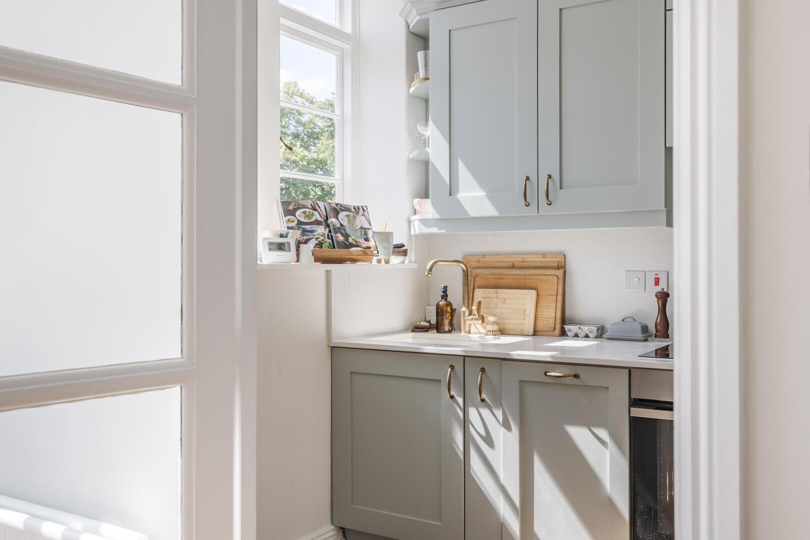 Flat Ladbroke Grove in Greater London