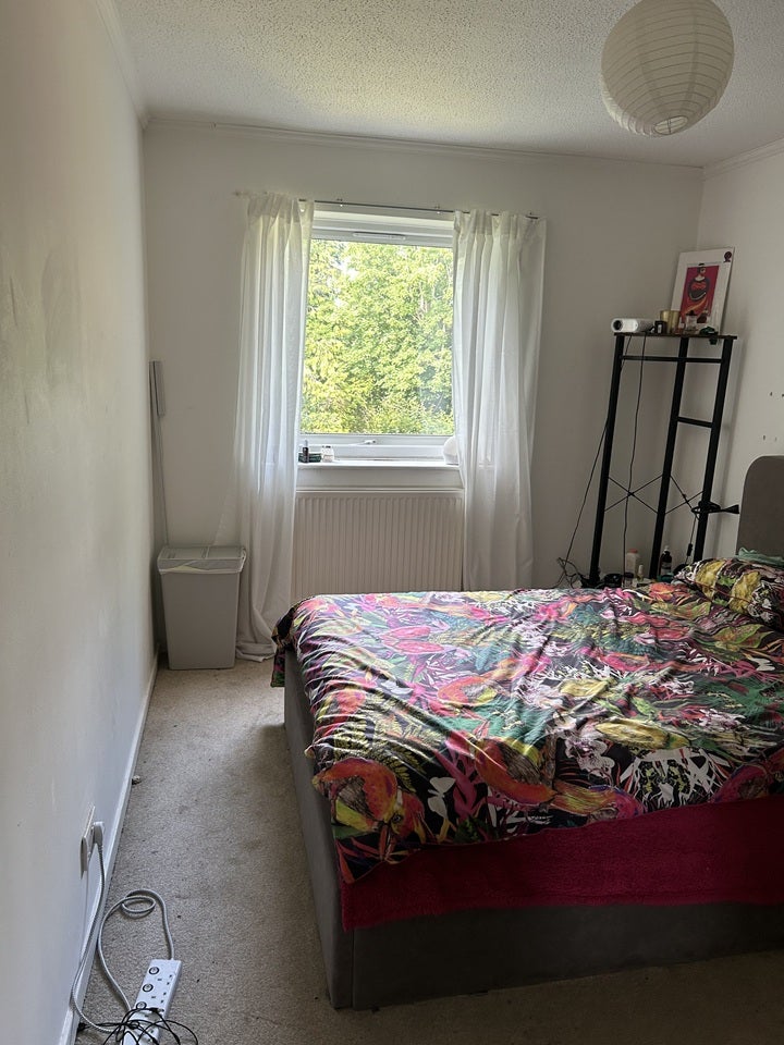 Flat Eversley Road in Greater London