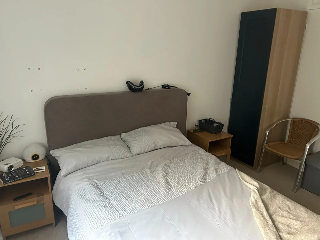 Flat Highfield Hill in Greater London