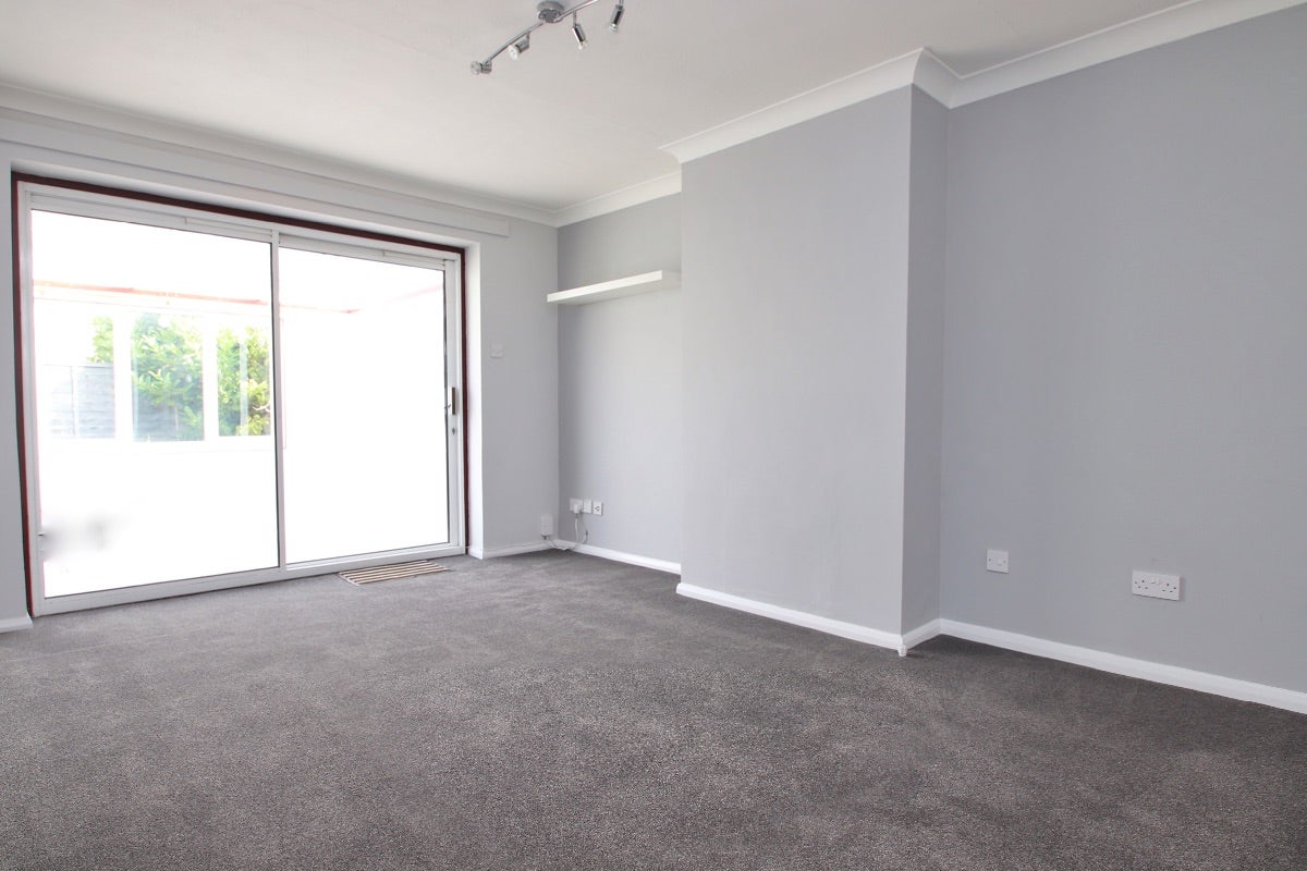 House Helmdon Close in Thanet