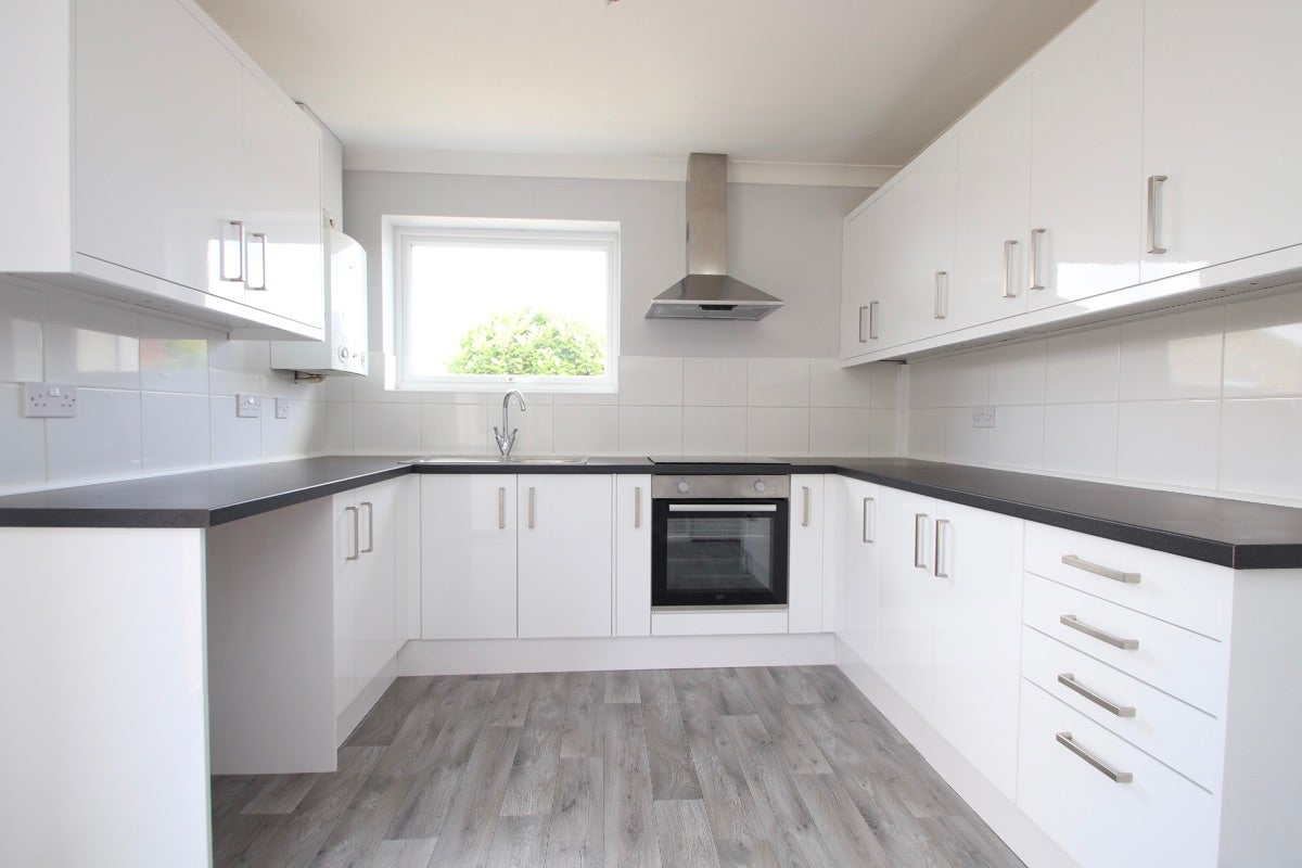 House Helmdon Close in Thanet