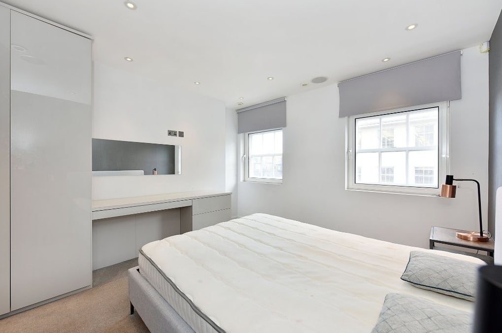 Flat Baker Street in City of Westminster