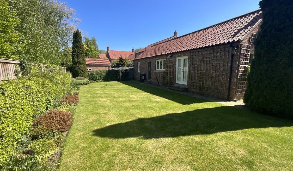 Flat Enclosure Gardens in Heslington