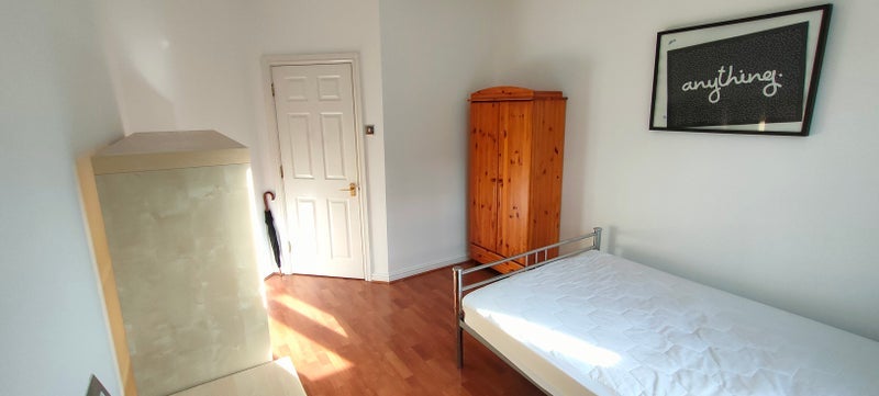 Flat Cartwright Street in Greater London