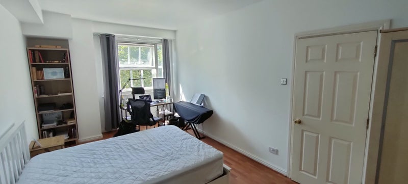 Room Cartwright Street in Greater London