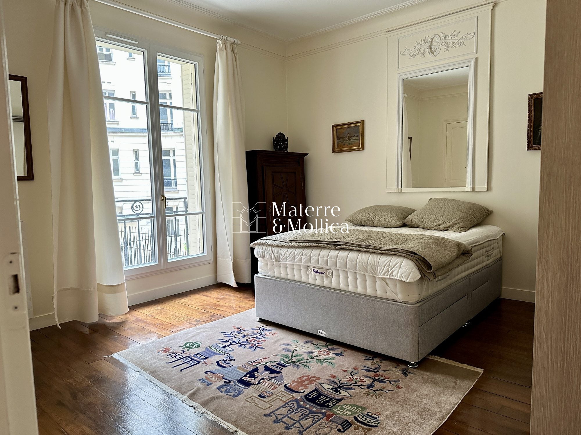 Appartement Rue Vercingétorix à Paris