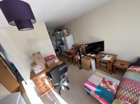 Flat Pettingrew Close in Milton Keynes