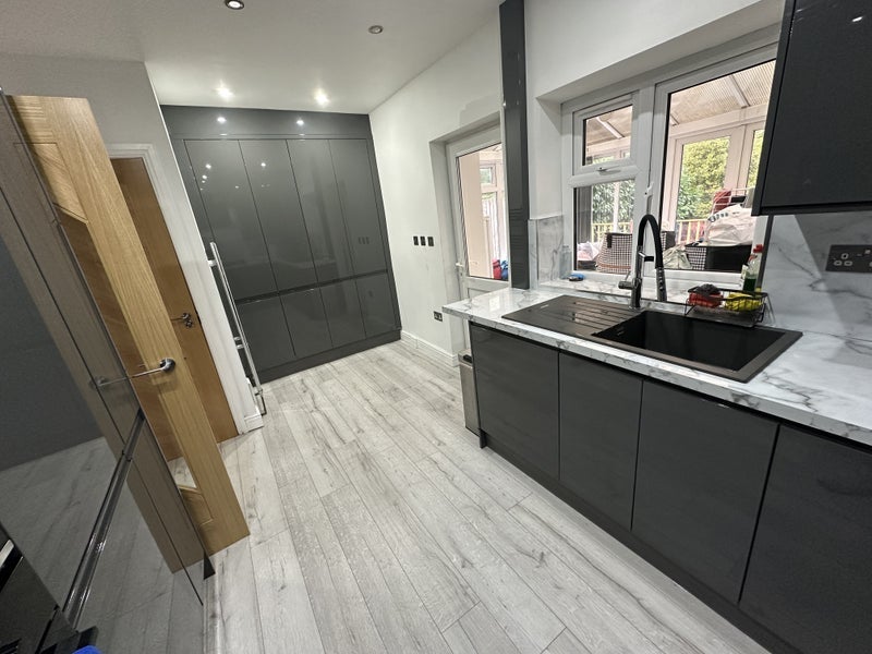 Room Cranmore Road in Metropolitan Borough of Solihull