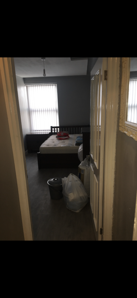 Flat Conway Road in Leeds