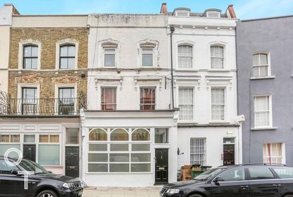 Flat Grafton Road in London