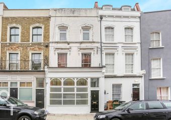 Flat Grafton Road in London