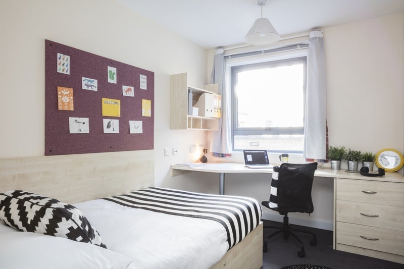 Room Witan Street in Greater London