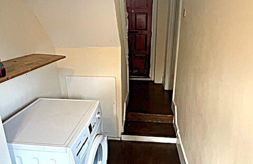 House Moselle Avenue in Greater London