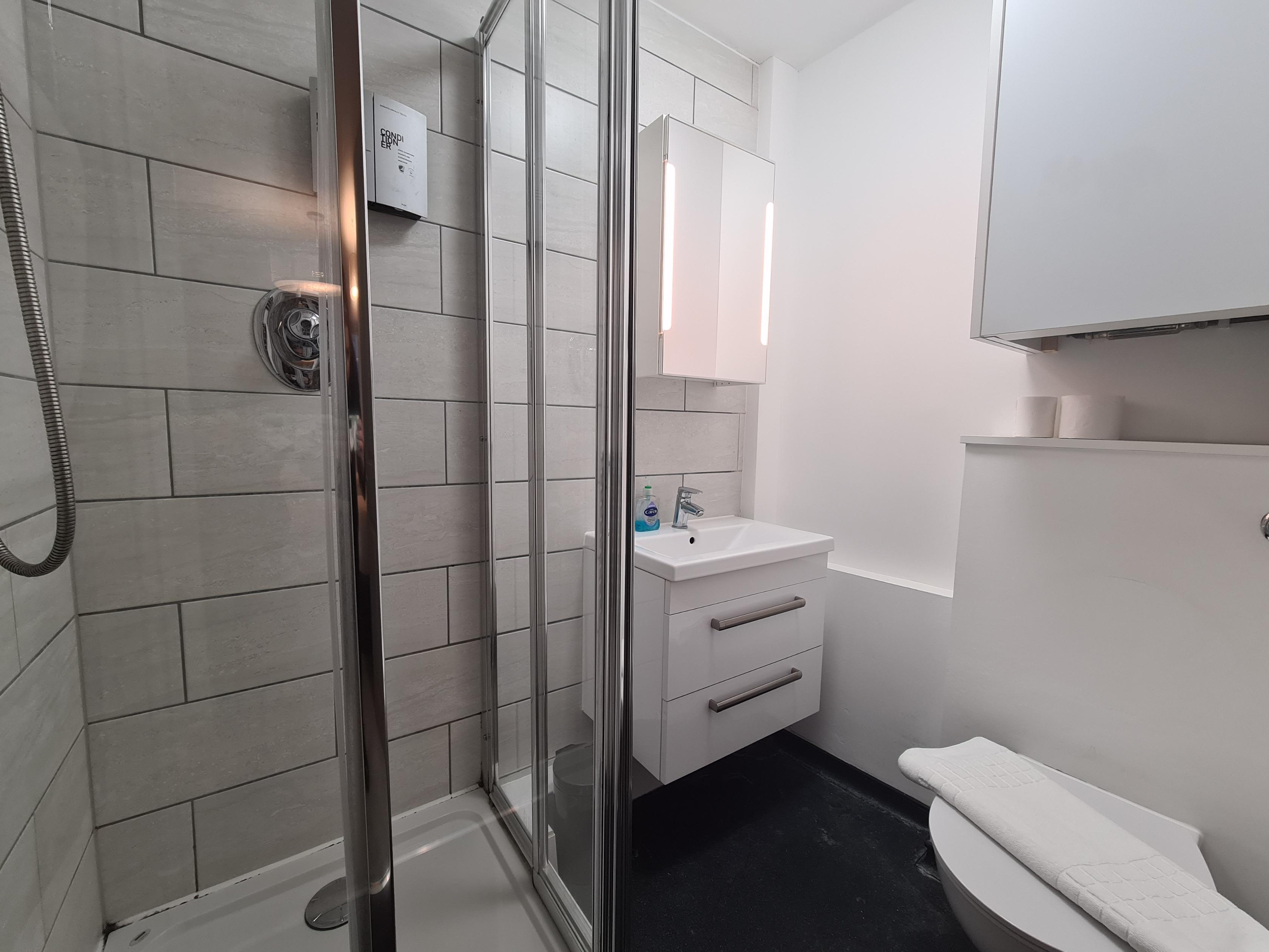 Flat Oakfield Grove in Bristol