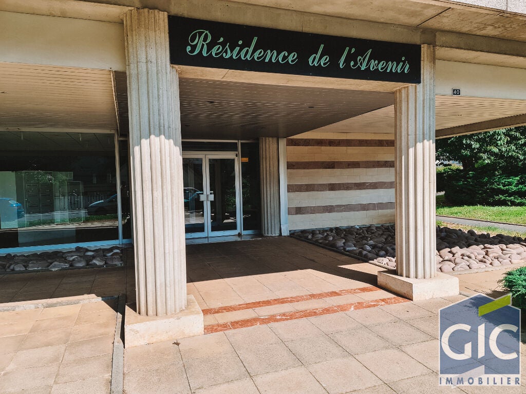 Flat Avenue de Thiès in Caen