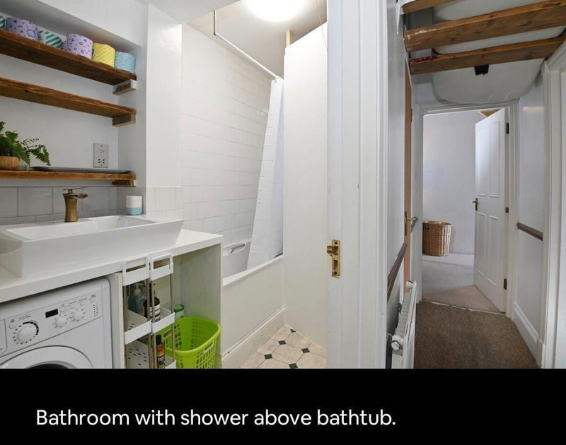 Room St Margaret's Grove in Greater London