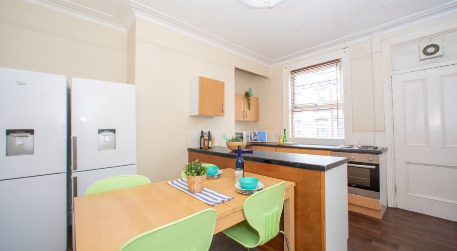 House Hessle Mount in Leeds