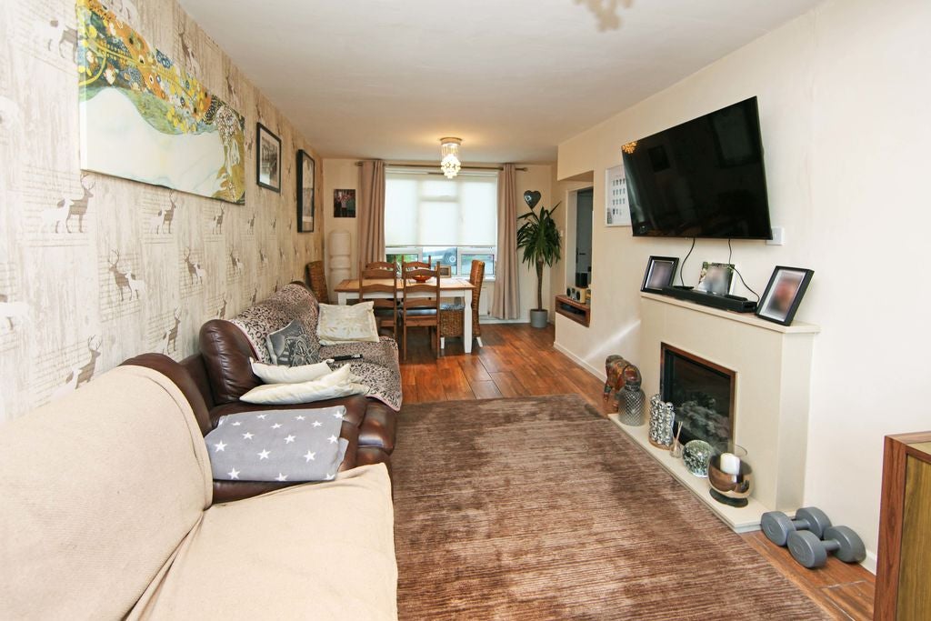 House Elizabeth Crescent in Broseley