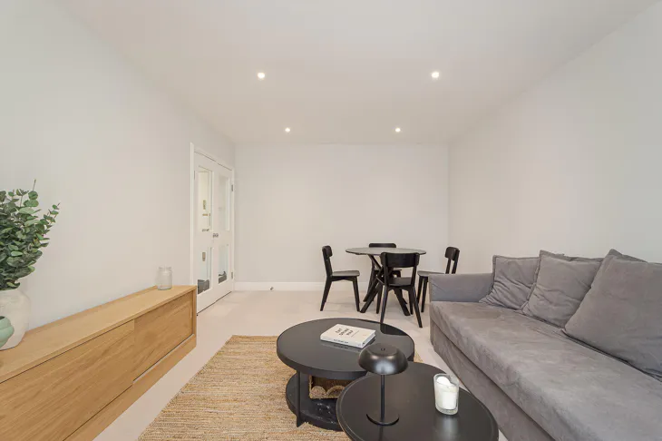 Flat Sloane Street in Greater London